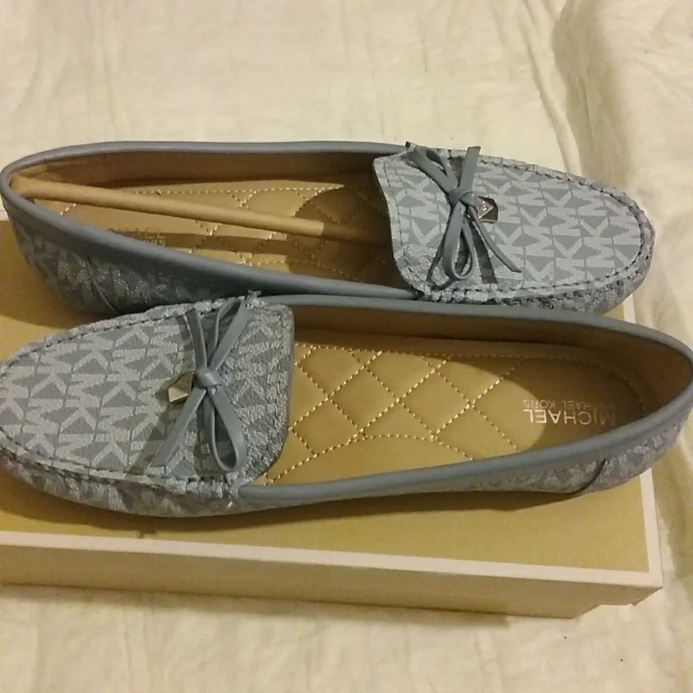 Michael Kors NIB Moccasin 7 Lt. Blue - Picture 3 of 6
